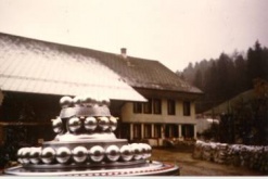 Quetzal's ship in front of the FIGU center on 22nd October 1980.